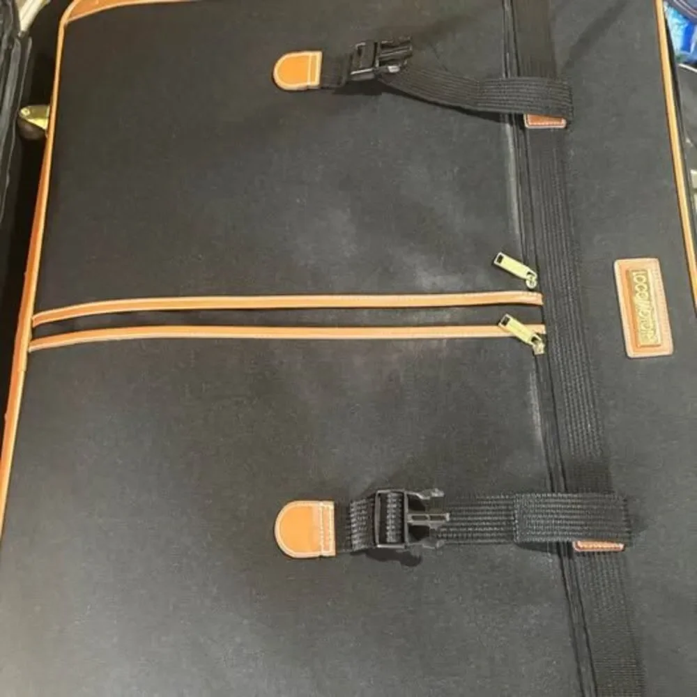 Vintage LOCOMOTOR 4-Piece Rolling Luggage Set – Black & Tan